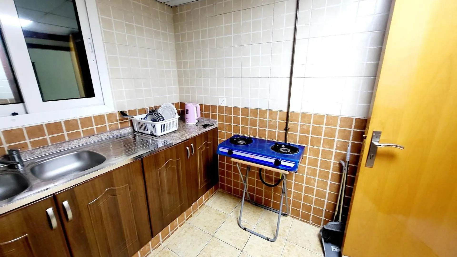 Spacious 2 Bed Room Apartment With 2 Bathrooms Sharjah
